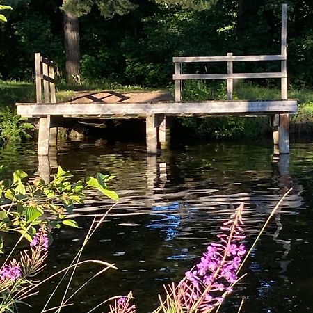 فيلا Roeda Huset Hallstahammar المظهر الخارجي الصورة