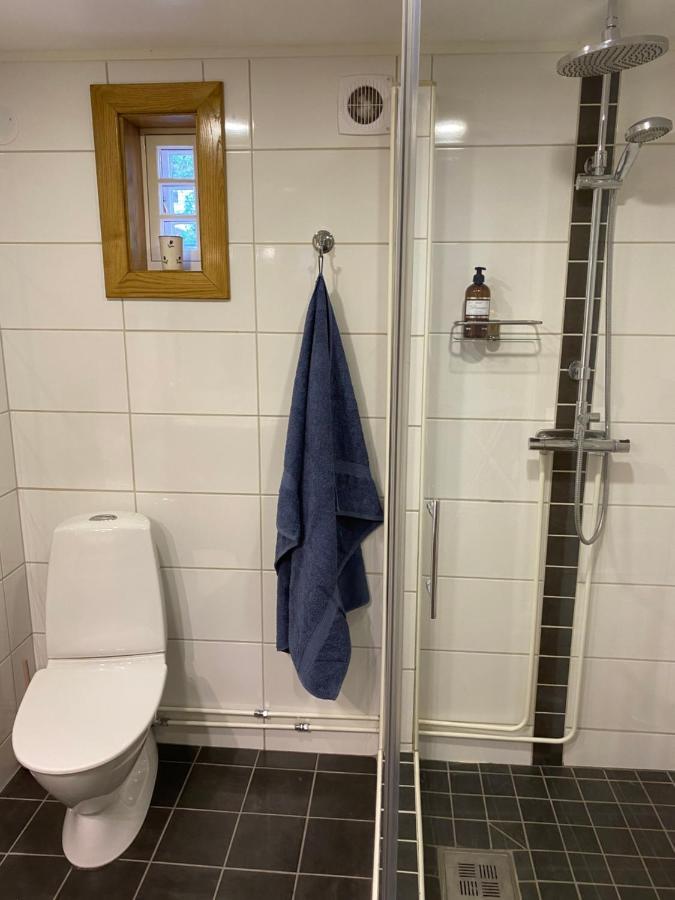فيلا Roeda Huset Hallstahammar المظهر الخارجي الصورة